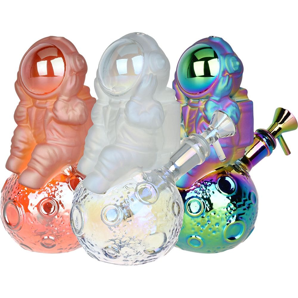 Space Man On The Moon Glass Water Pipe - Haze Smoke Shop USA - Vaporizers Super Store